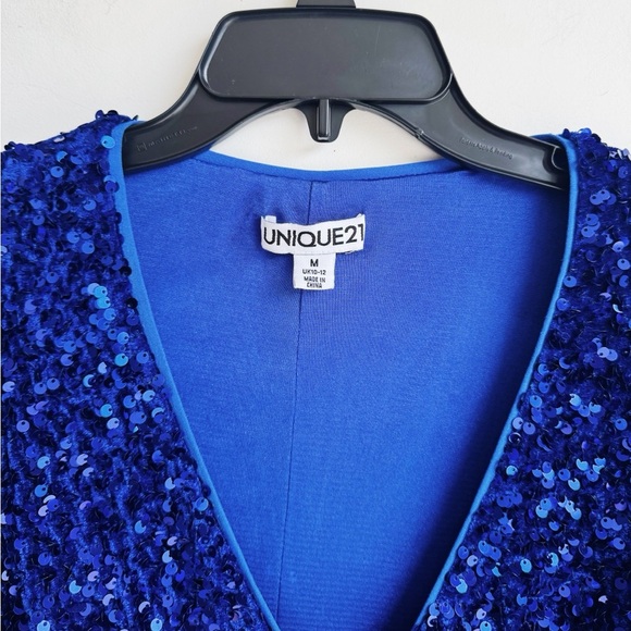 UNIQUE 21 Surplice Neck Bell Sleeve Blue Sequin Romper M - Picture 3 of 10